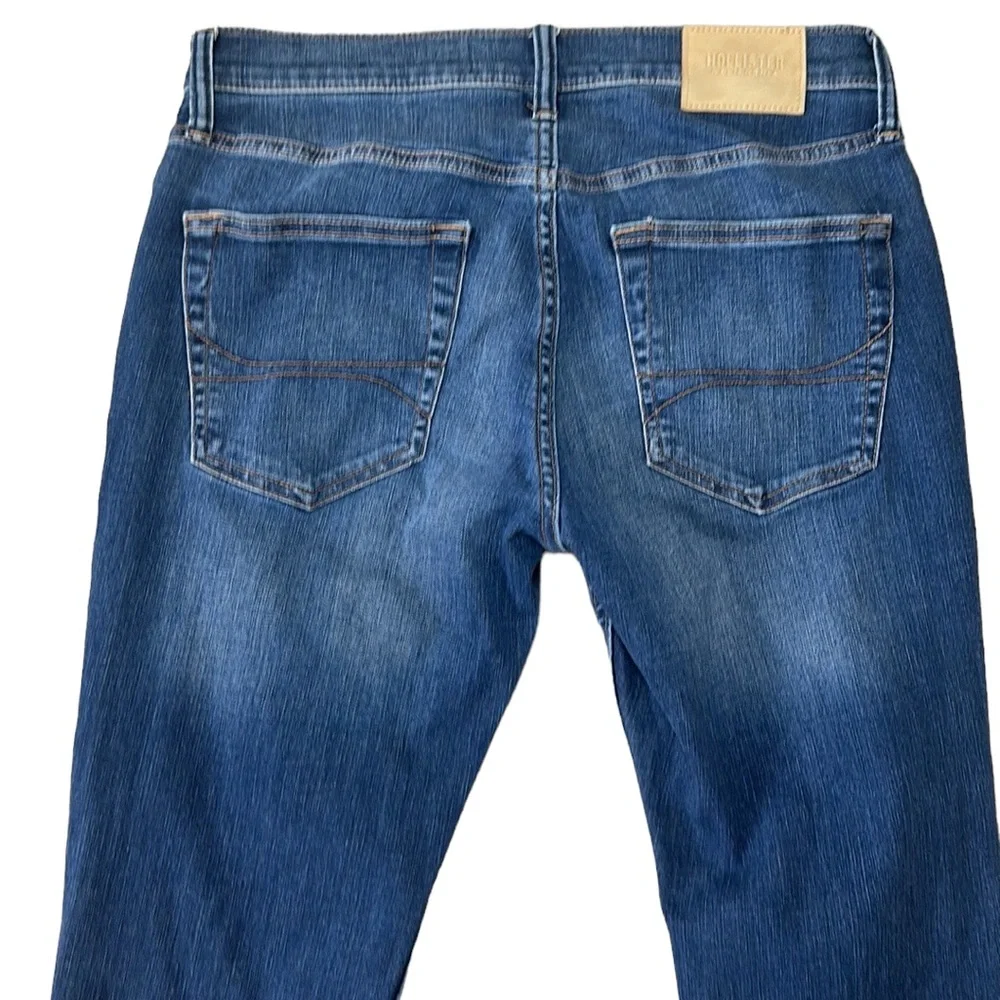 ❌SOLD❌Hollister Stacked Skinny Jeans Ripped - Picture 7 of 7